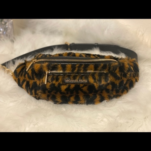 Michael Kors Mott Fur Belt Bag, Acorn Multi NWT - Picture 8 of 11